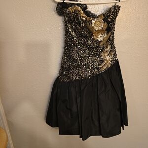 Glamorous One Shoulder Black and Gold Dress